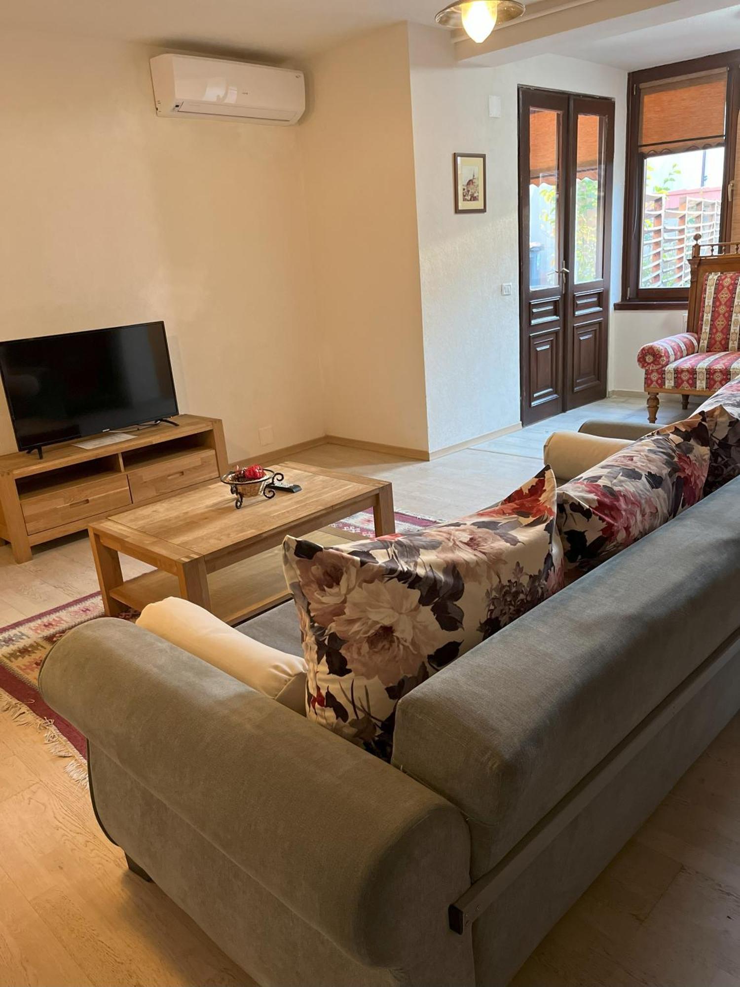 Cozy Apartment Braşov Exterior foto
