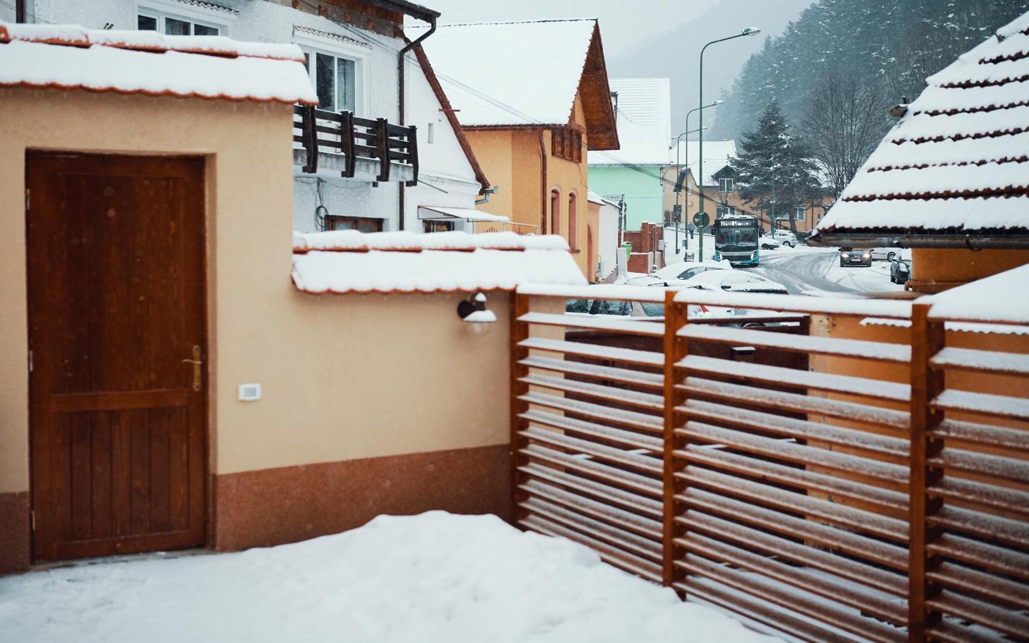Cozy Apartment Braşov Exterior foto